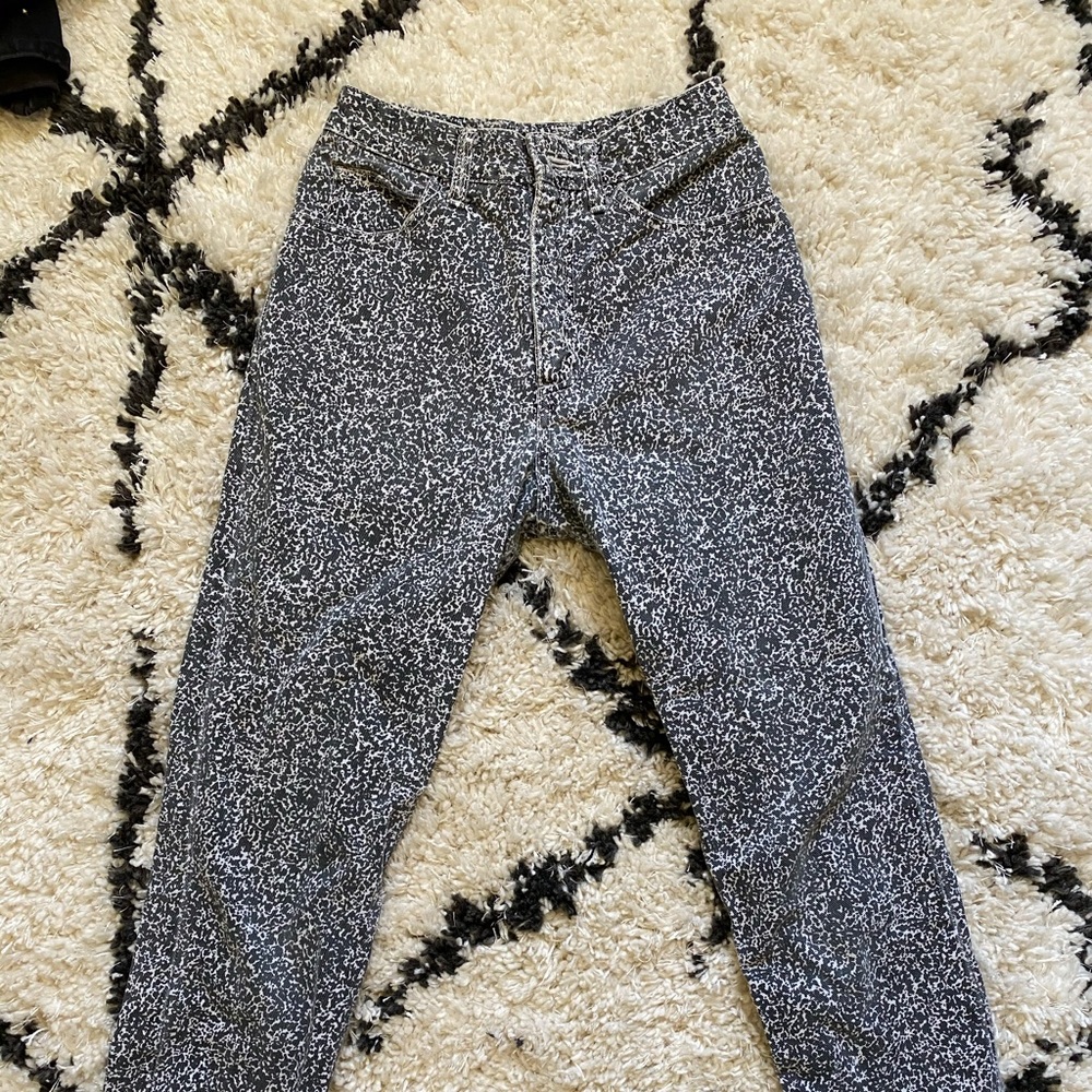 GUESS jeans